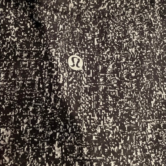 Lululemon extra mile long sleeve - Picture 5 of 10